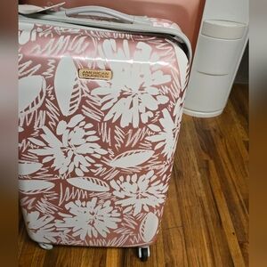 New, Never Used-24 Inch American Tourister Moonlight Iridescent Hardside Spinner